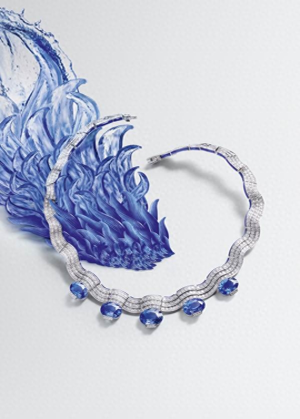 采撷云朵、叶片和羽毛，谱写这首高级珠宝的自然诗篇(图7)