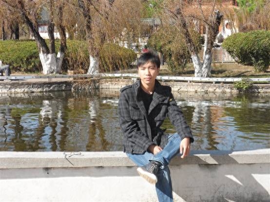 映日樱花空灿漫,拂风杨柳自娉婷——咏春词六首(图7) 映日樱花空灿漫,拂风杨柳自娉婷——咏春词六首(图7)