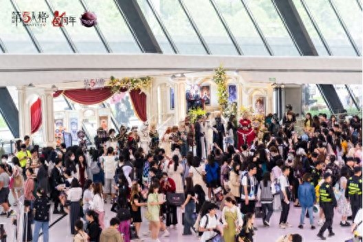 逾万张门票秒空创电竞赛事新纪录，《第五人格》COAVI 燃爆全网！(图6)