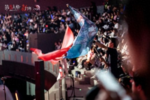 逾万张门票秒空创电竞赛事新纪录，《第五人格》COAVI 燃爆全网！(图7)