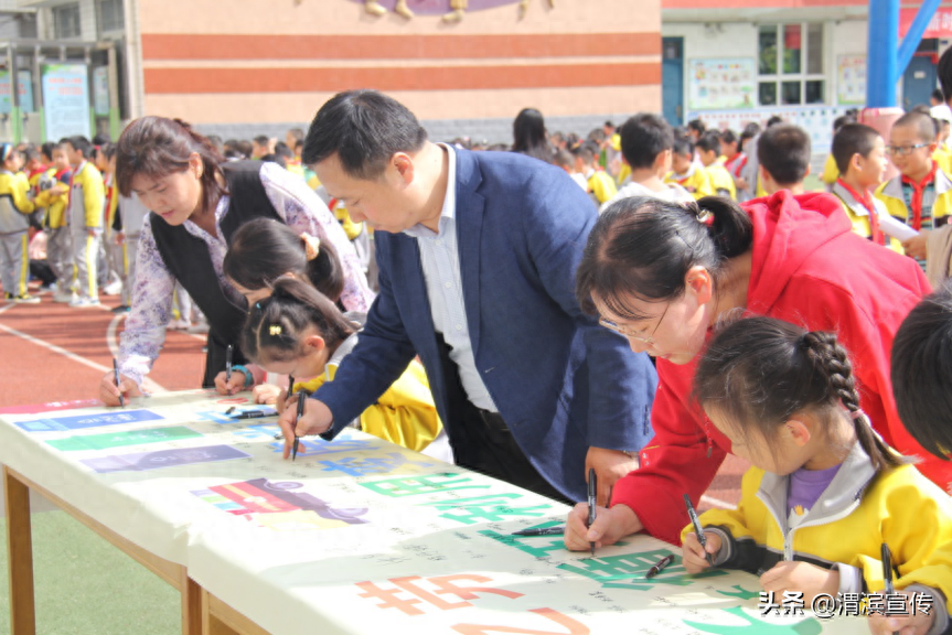 小手拉大手 垃圾分类“逆”传授(图2)