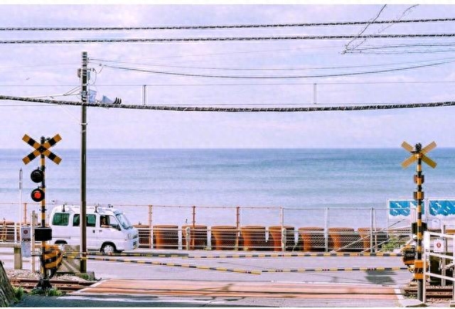 振奋人心的句子：世上没有捷径，通向成功的路都需要翻山越岭(图3)