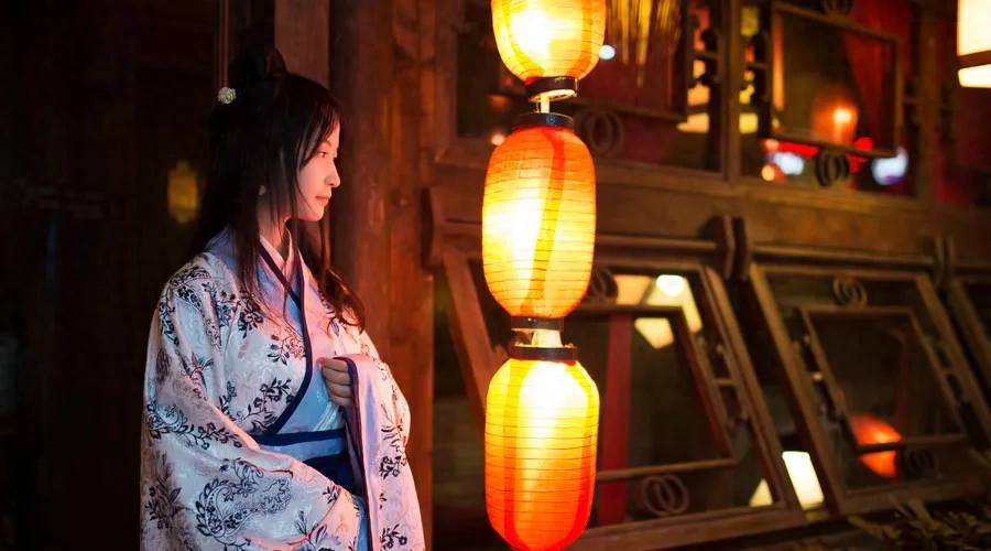 20首相思诗词：人道海水深，不抵相思半(图5)