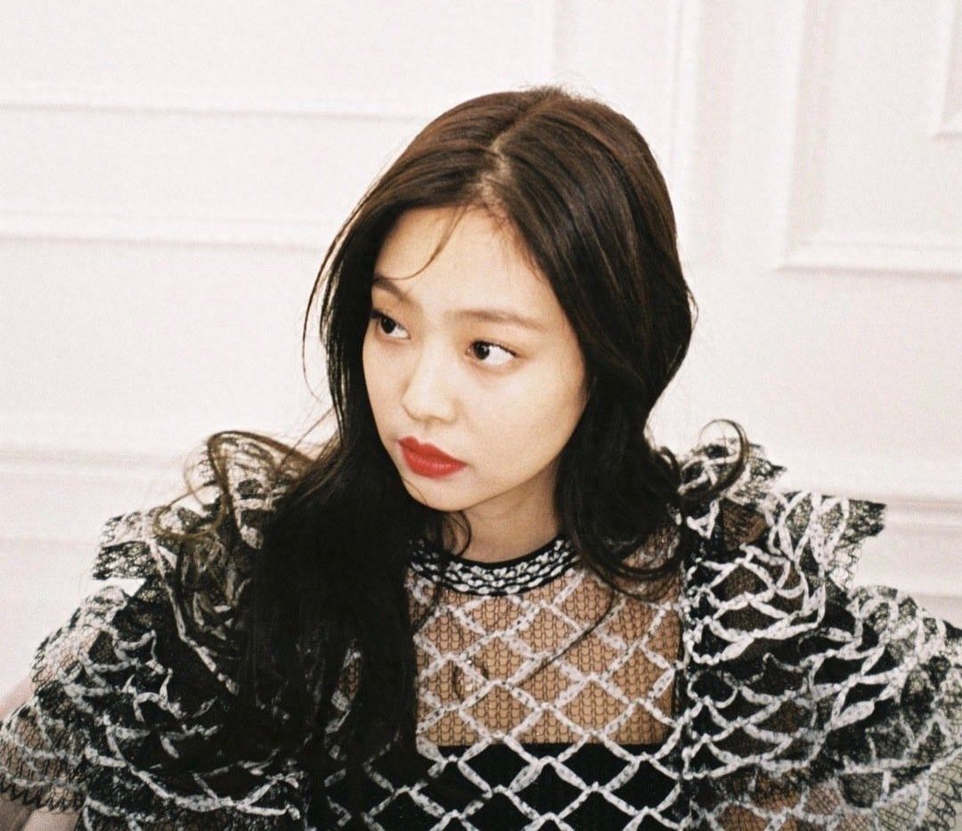 BLACKPINK望尘莫及，边伯贤全开麦连唱四首，演唱实力强(图5)