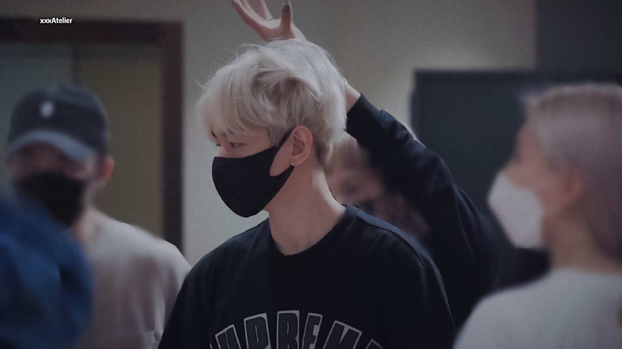 边伯贤深夜发文感慨,最近行程变多,疑似即将入伍(图4) 边伯贤深夜发文感慨,最近行程变多,疑似即将入伍(图4)