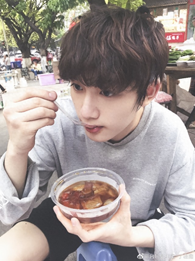 了解纯正养成系丁程鑫（望时代峰峻做人）(图36)