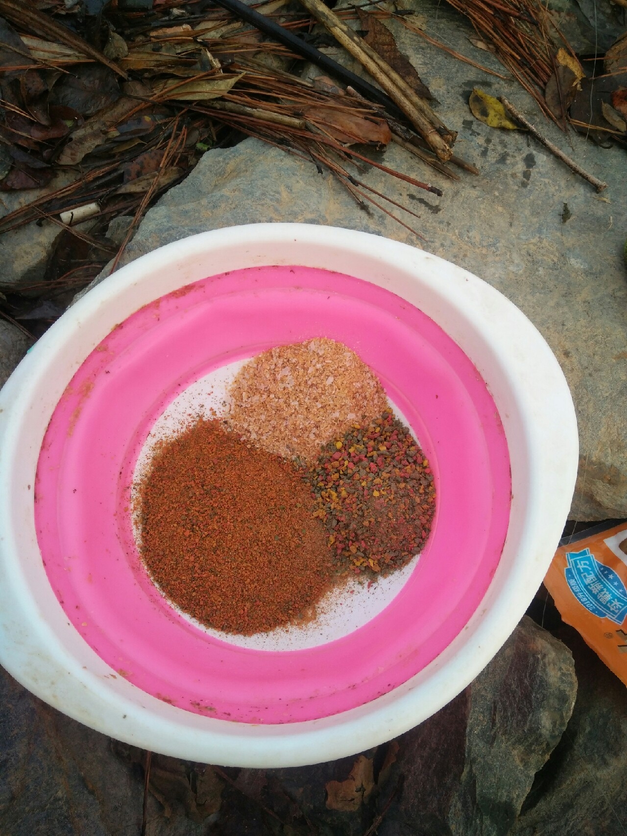 水库钓鱼记，守得云开见月明(图5)