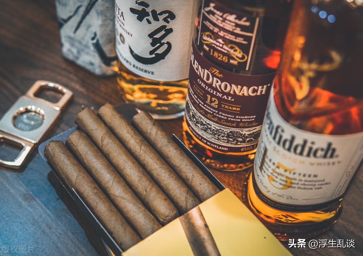 高级小众的微醺酒文案，句句醉人(图1)