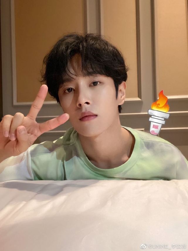 塌房爱豆道歉文案：我等一下再出来圈你们的钱(图1)