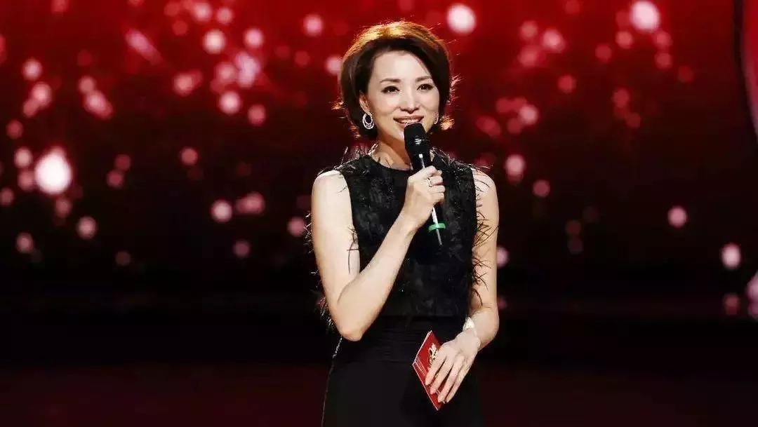 董卿：不设限的人生，活得到底有多爽！(图1)