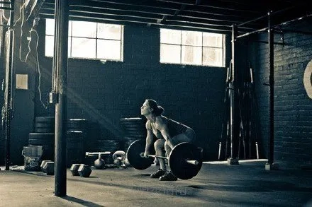 励志文案 谁说女子不如男 你就像一束光 照亮我前行的路(图4)