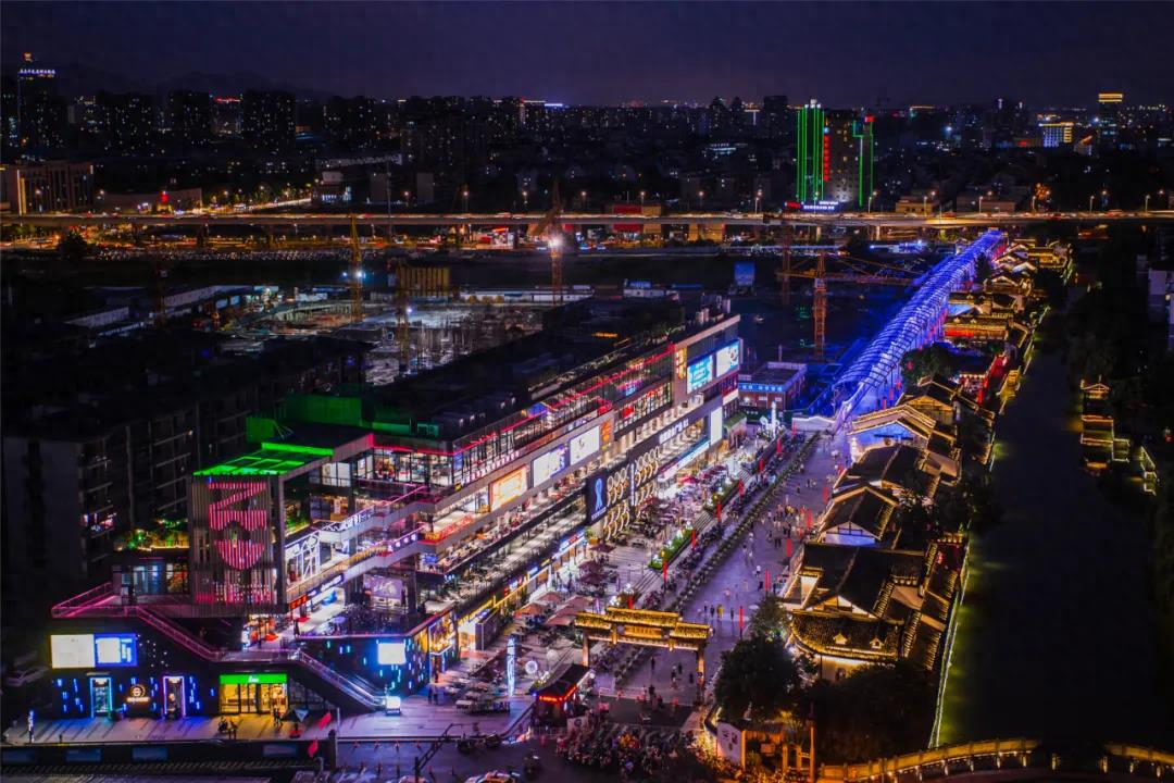 “风秦上塘·七妙之夜”胜利河美食街乐享生活节开幕(图5)