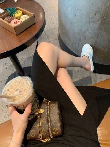 伤感简短的句子,入骨扎心,让人哭红了眼!(图1) 伤感简短的句子,入骨扎心,让人哭红了眼!(图1)