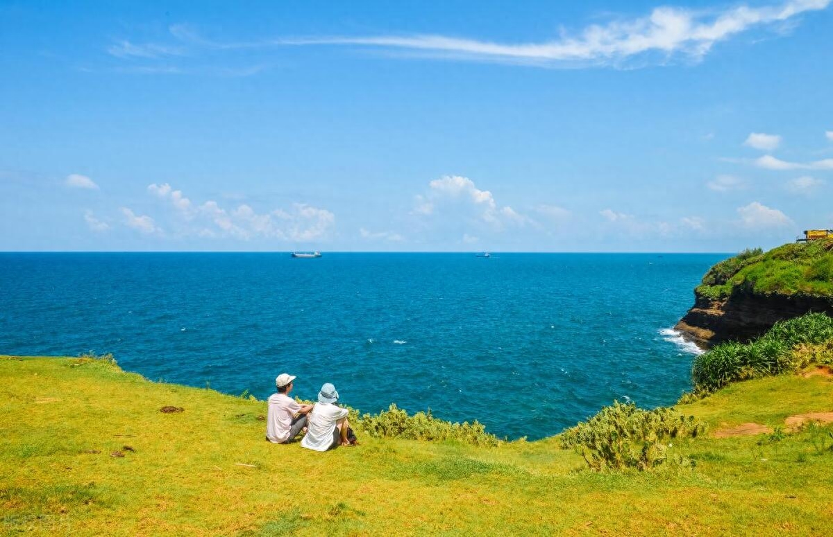 莫言：“一辈子都在省着，攒着，不论多抠，钱还是没存够。一辈子(图1)