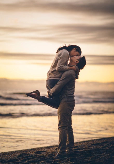 爱你很多，却只能留在心底，关于爱情的句子，句句虐心！(图4)