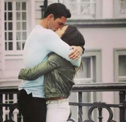 爱你很多，却只能留在心底，关于爱情的句子，句句虐心！(图5)