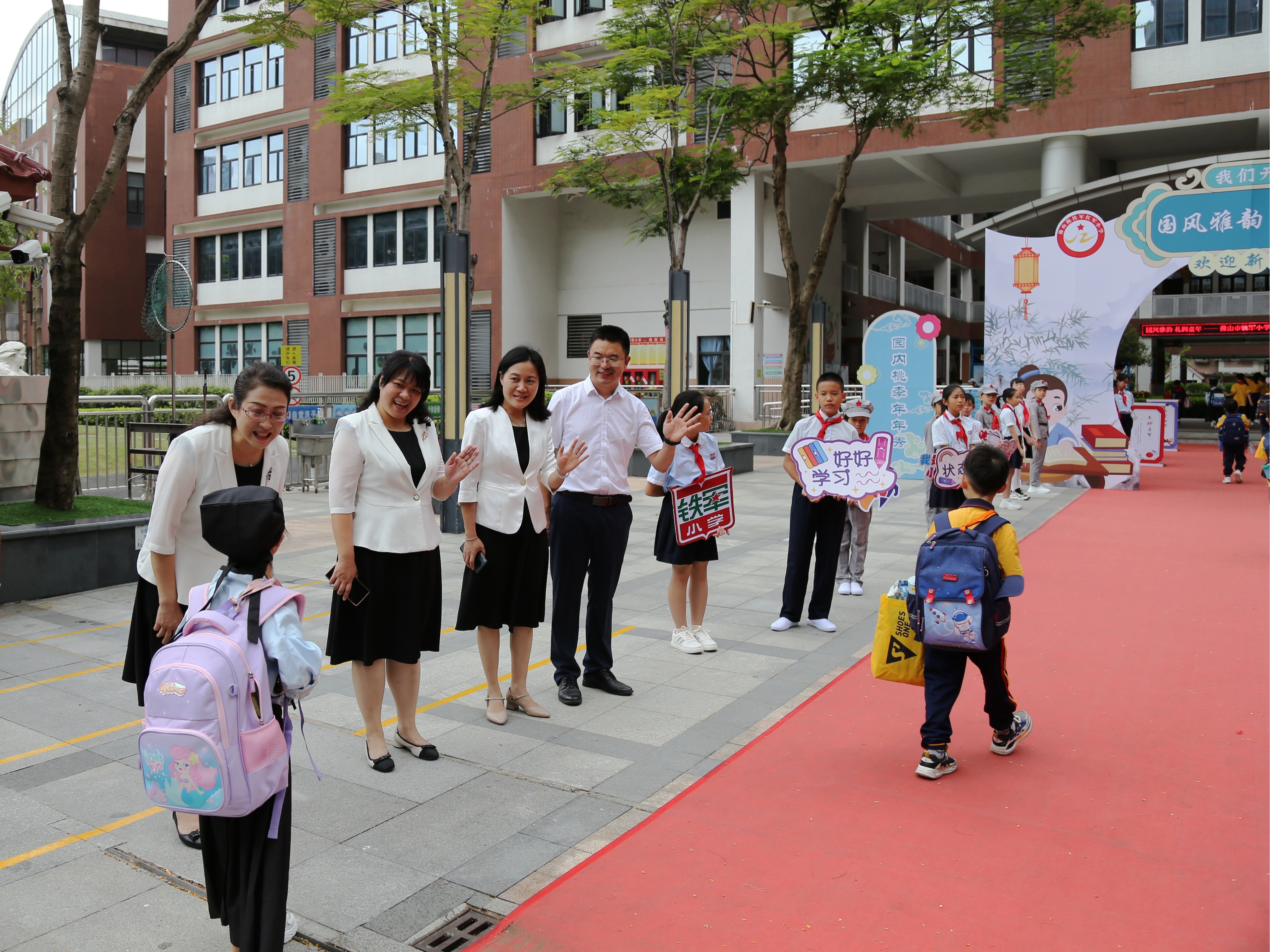 多图｜开学首日，禅城校园里的律动、书香、诗歌与远方(图8)