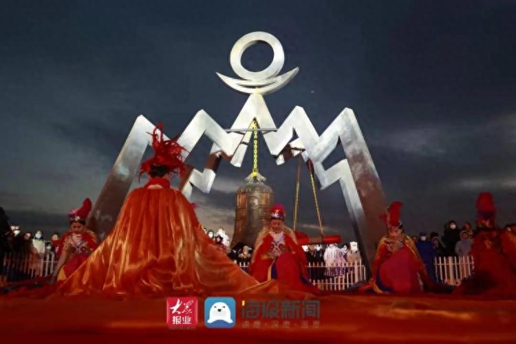 最美的海上日出!刚刚,日照迎来2022年第一缕曙光(图1) 最美的海上日出!刚刚,日照迎来2022年第一缕曙光(图1)