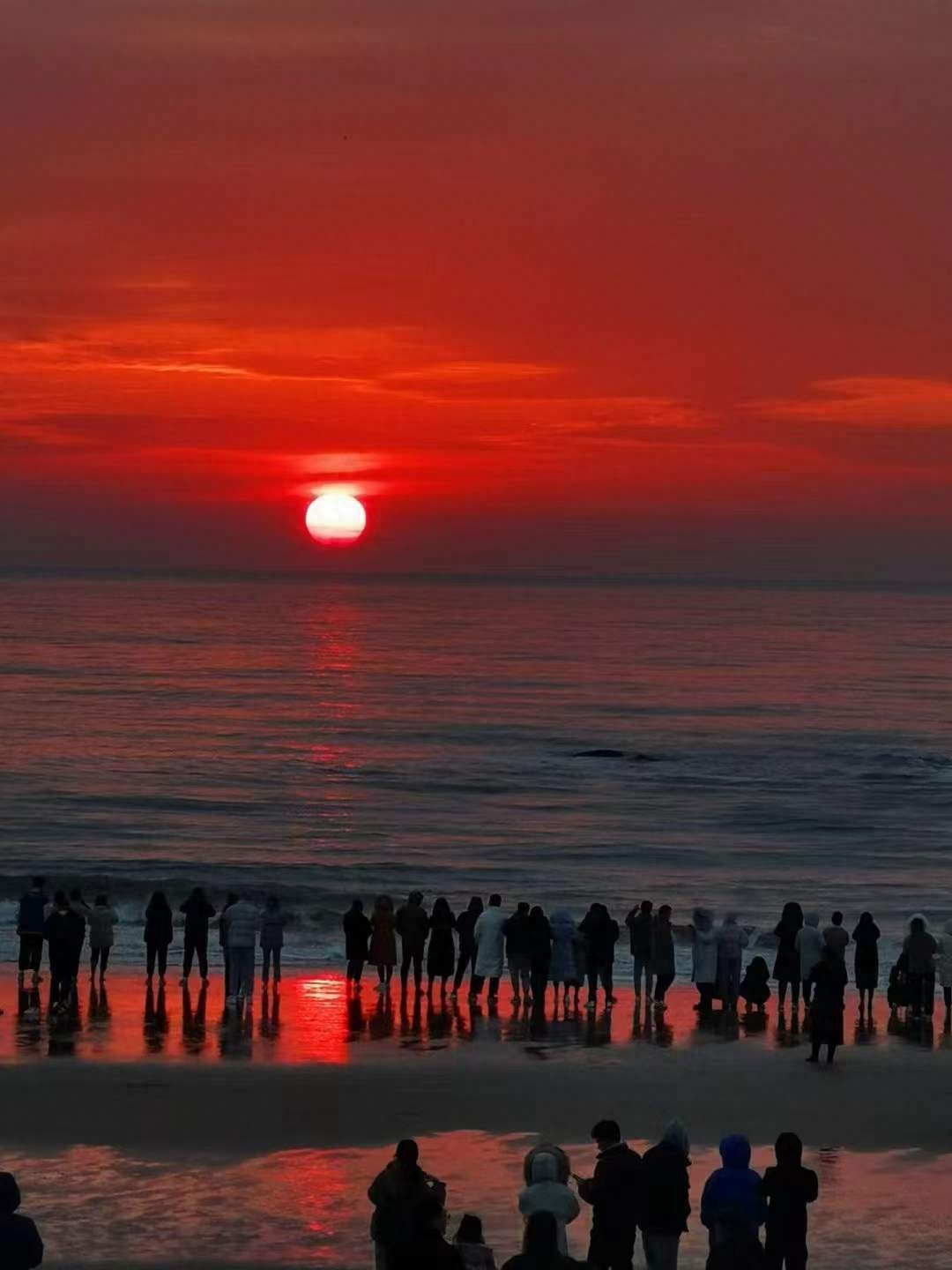 最美的海上日出!刚刚,日照迎来2022年第一缕曙光(图7) 最美的海上日出!刚刚,日照迎来2022年第一缕曙光(图7)