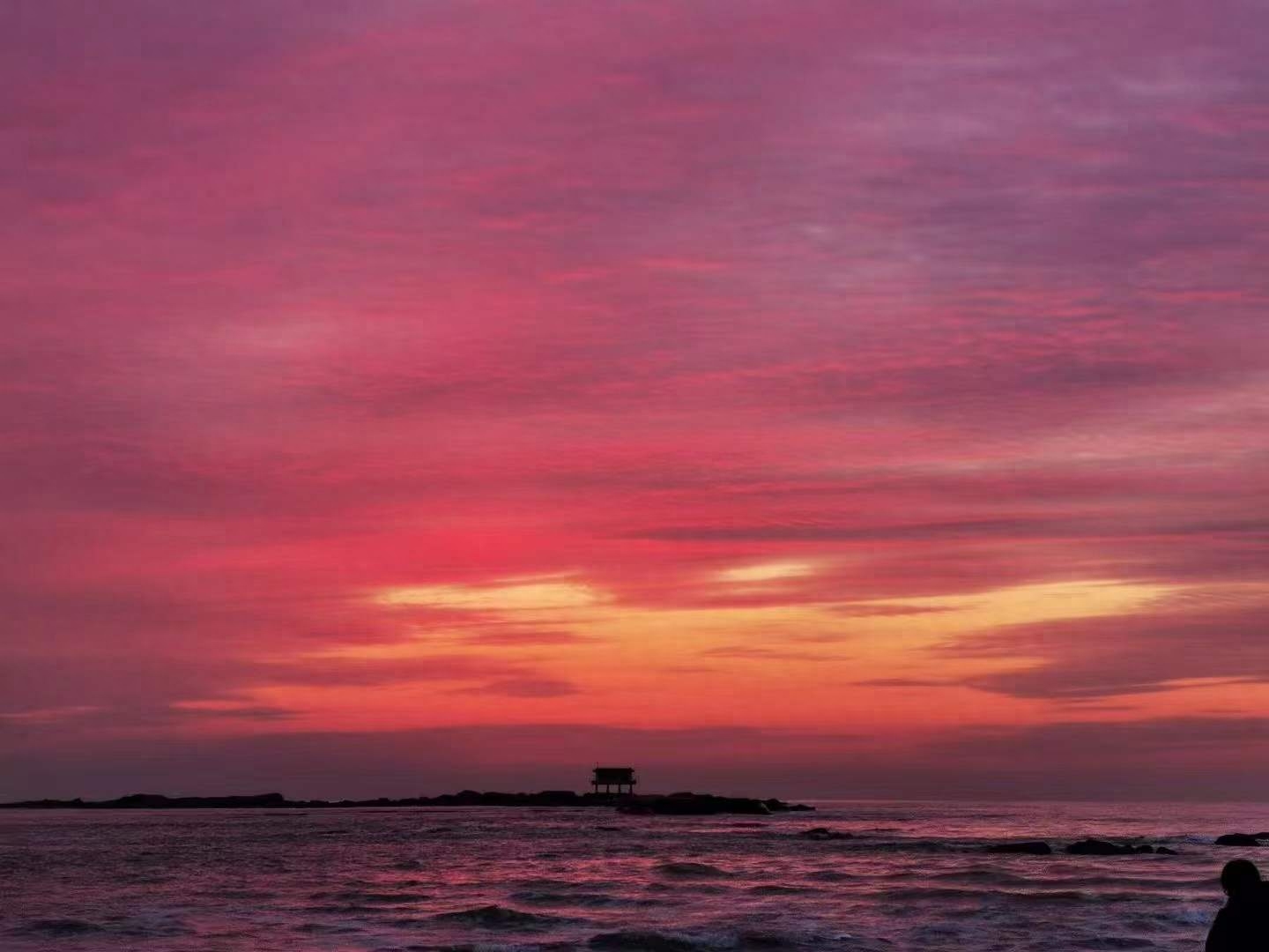 最美的海上日出!刚刚,日照迎来2022年第一缕曙光(图9) 最美的海上日出!刚刚,日照迎来2022年第一缕曙光(图9)