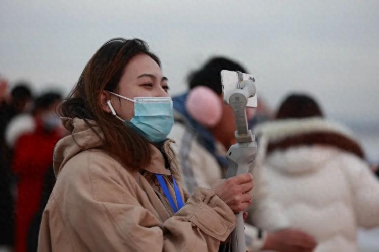 最美的海上日出!刚刚,日照迎来2022年第一缕曙光(图17) 最美的海上日出!刚刚,日照迎来2022年第一缕曙光(图17)