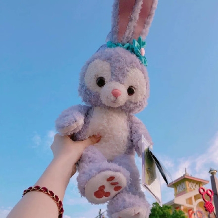 38条关于爱情的甜甜小句子：温山软水繁星千万不及你眉眼半分(图7)