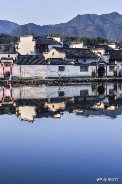 【50条描写惆怅的句子】夜色下，思念沉淀成海，淹没了整个世界(图1)