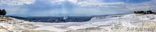 【50条描写惆怅的句子】夜色下，思念沉淀成海，淹没了整个世界(图3)