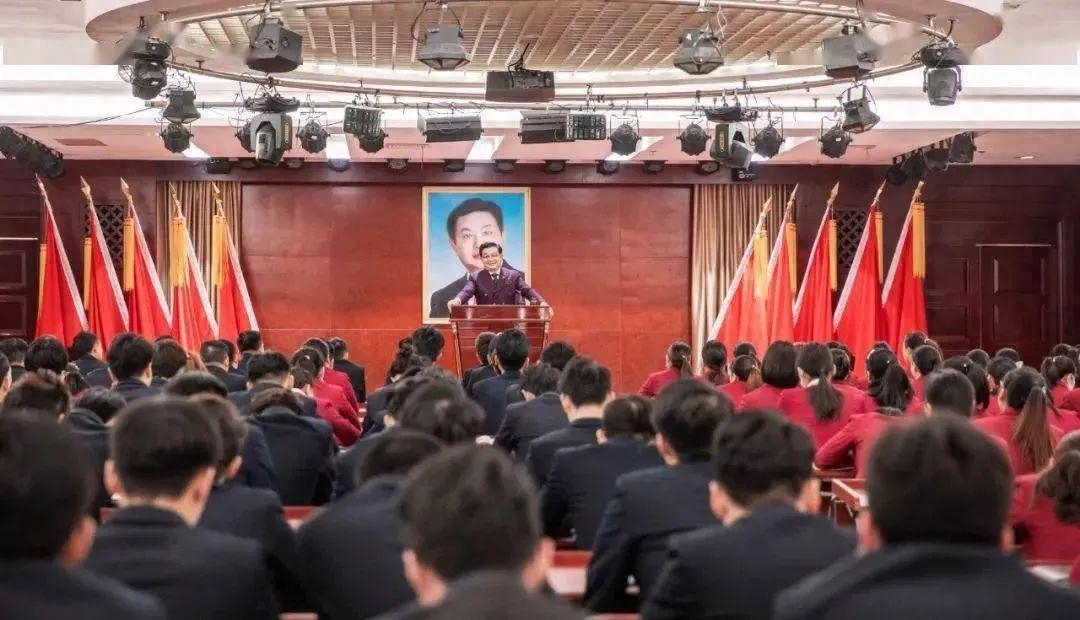 文峰集团因秘书“拍马屁”上热搜，公司曾以“抵御病毒”作虚假宣传被罚50万，总裁陈浩更是神棍一个(图4)