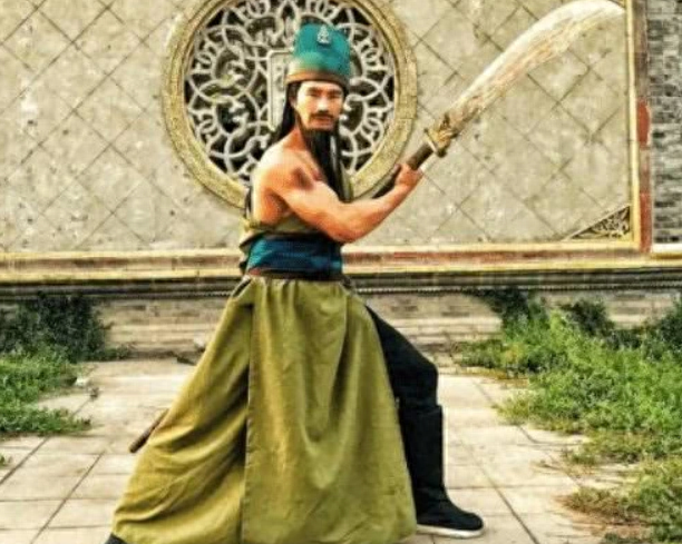 扮演“关羽”的5位演员，前4位都很霸气，最后一位是在搞笑吗？(图5)