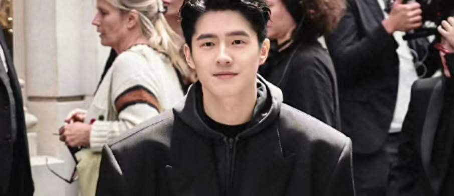 流量小生刘昊然疑似耍大牌，面朝女粉丝大吼，路人缘崩塌(图9)