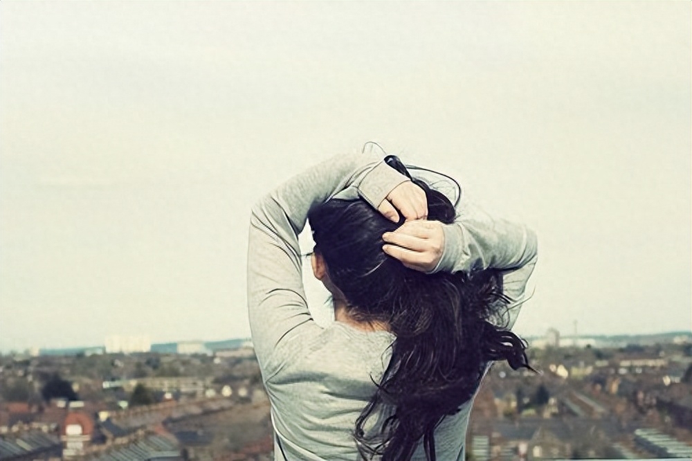 很悲伤的爱情心酸语录(图3)