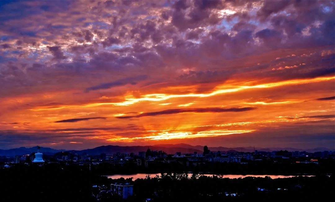 诗词鉴赏-预卜明朝天色好，古诗词里的晚霞，品读让人心醉的落霞(图5)