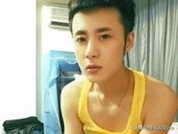 爱在离别相思时、这离别虽然让人心痛、在这孤独中明白了思念、(图2)