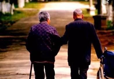 有一种爱，叫我等你，等多久都愿意(图2)