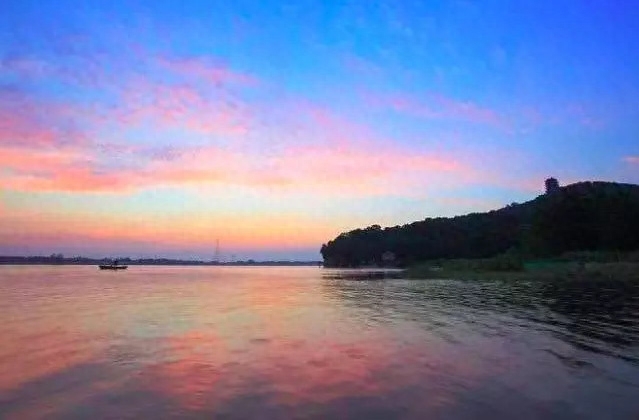 珍惜时间的九句励志名言，愿你不负时光(图1)