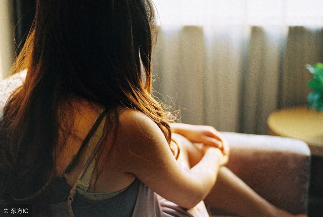 现代唯美情诗四首：这个复杂的人世，我来过(图1)