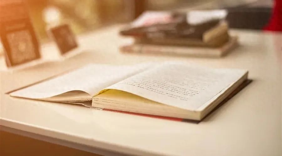 夜读丨书卷多情似故人，笔墨幽香抒情长(图7)