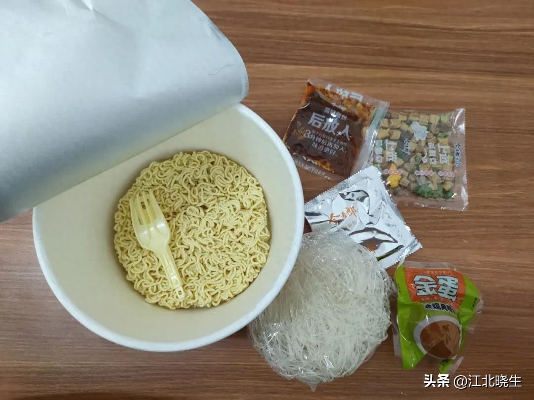 一碗泡面，温润的不只是胃，还有人生(图2)