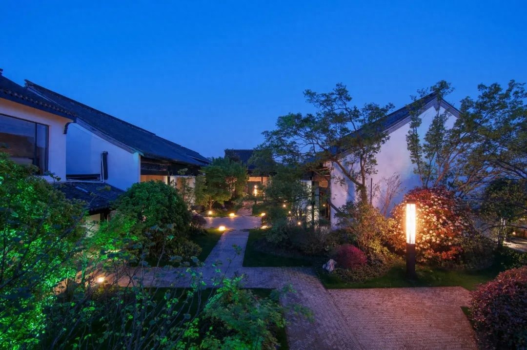 ​八首清夜诗词：觅一处静谧，得一处心安(图5)