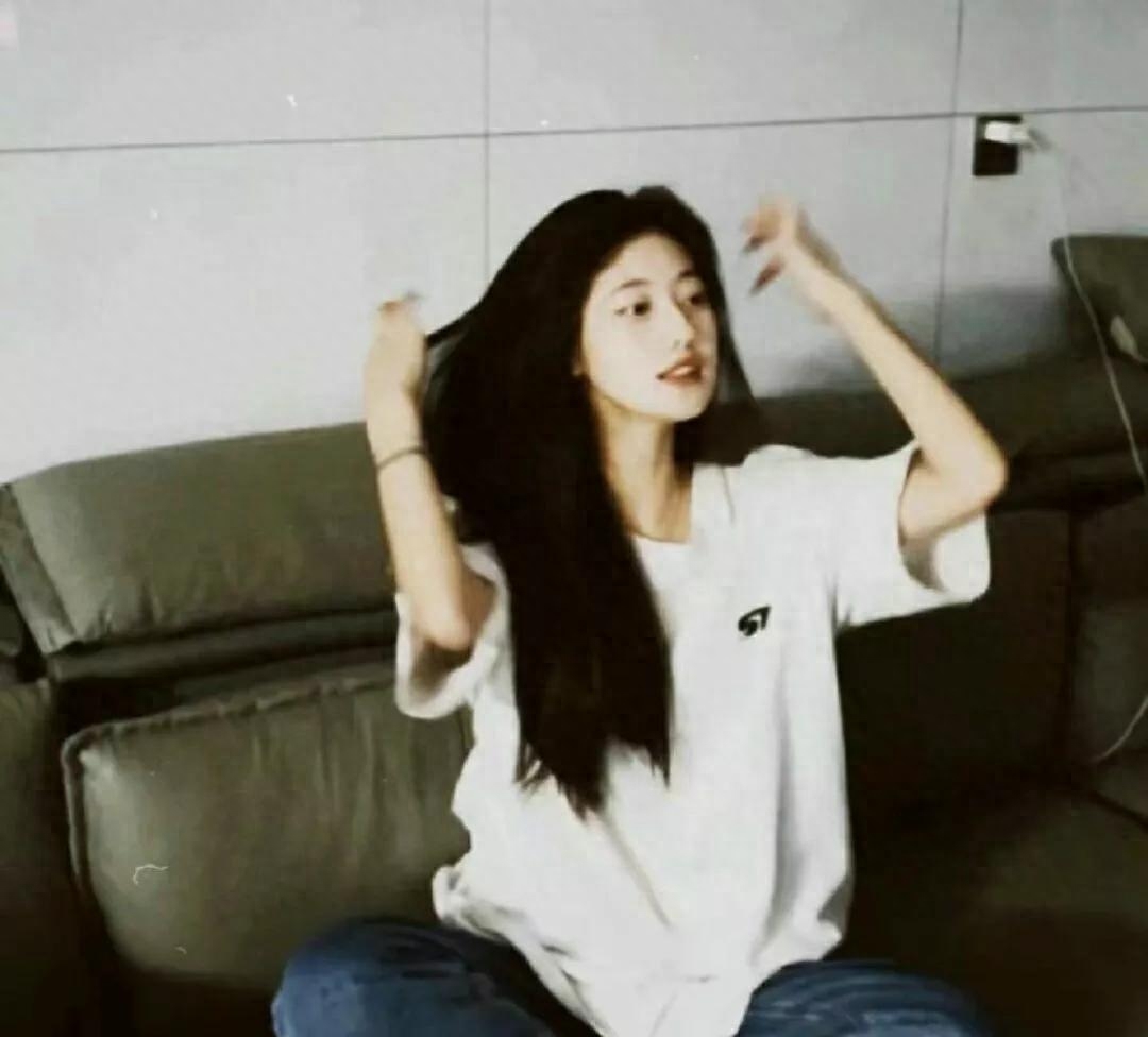 干净治愈的文案|脾气暴躁和温柔并不冲突。(图2)