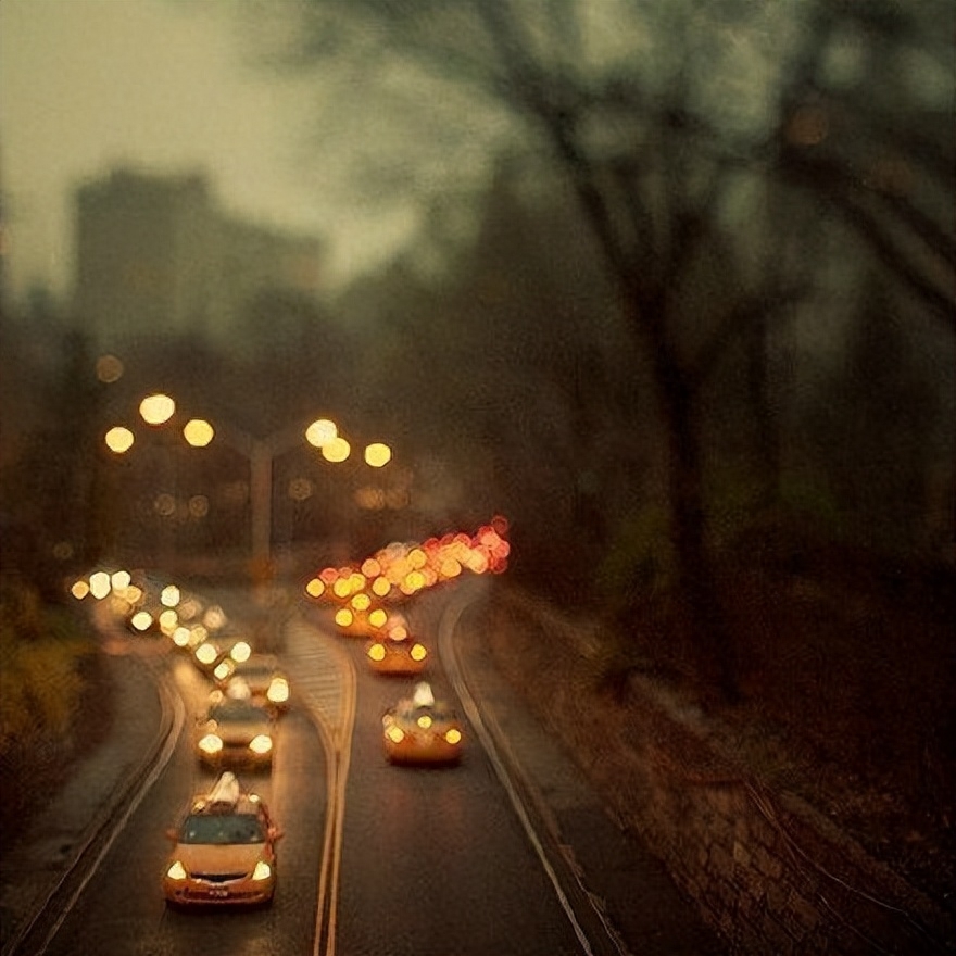 发微信的秒赞文案说说：我用执着，烧死了所有的幼稚和任性(图10)