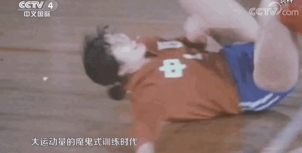 拼尽全力，披荆斩棘！用英汉双语读懂女排的夺冠故事(图8)