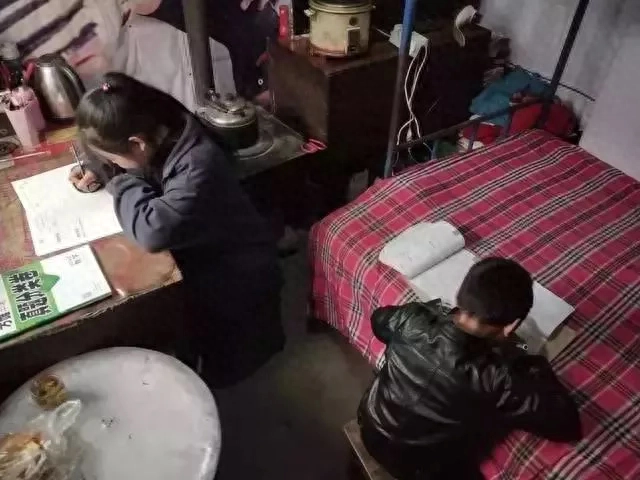 “奥利给”大叔爆火朋友圈：我们是世间的尘埃，却是自己的英雄(图26)