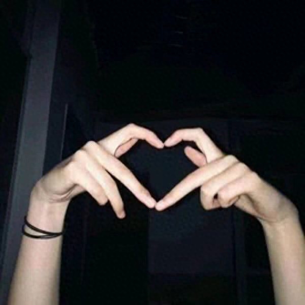 学生党绝对不敢发QQ空间的句子，句句都丧到戳心，忍住泪水(图1)