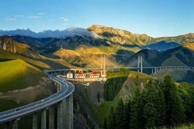 9条绝色风景线收纳美景无数，待春暖花开，挑1条自由驰骋(图17)