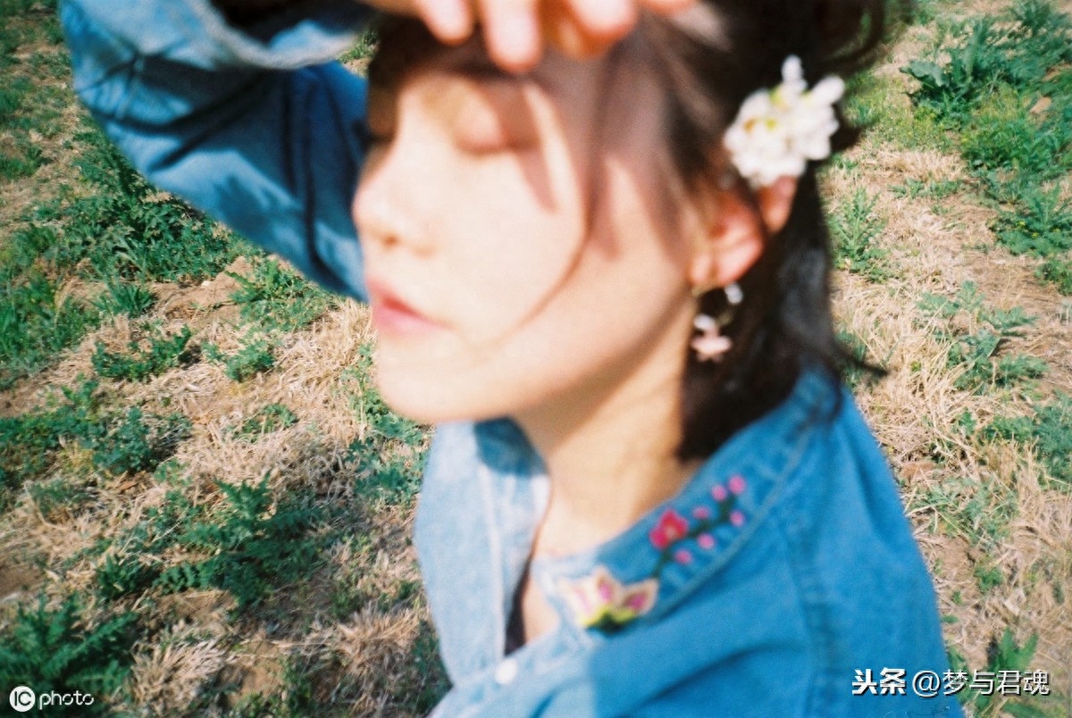 藏在记忆里的句子，怀念过去，送给怀旧的人(图1)