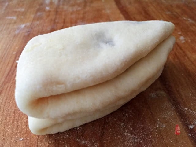 面包是富足生活中改换口味的调剂品，也是深受大家喜爱的早餐(图14)