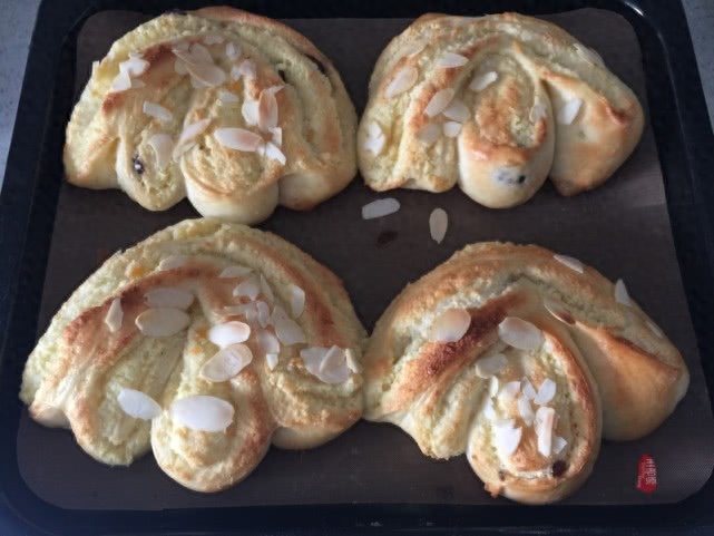 面包是富足生活中改换口味的调剂品,也是深受大家喜爱的早餐(图20) 面包是富足生活中改换口味的调剂品,也是深受大家喜爱的早餐(图20)