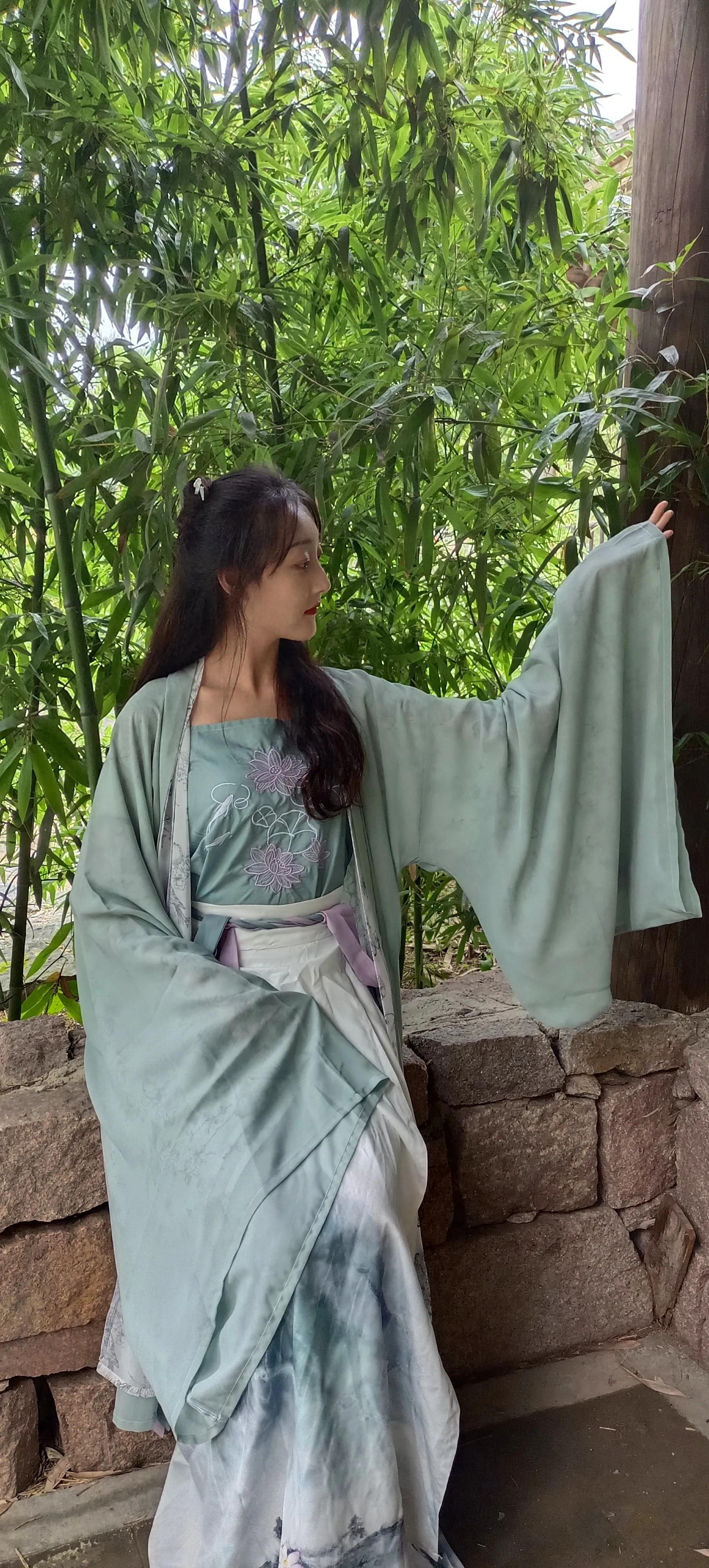 世间繁杂何其多，惟愿素衣半生闲(图17)